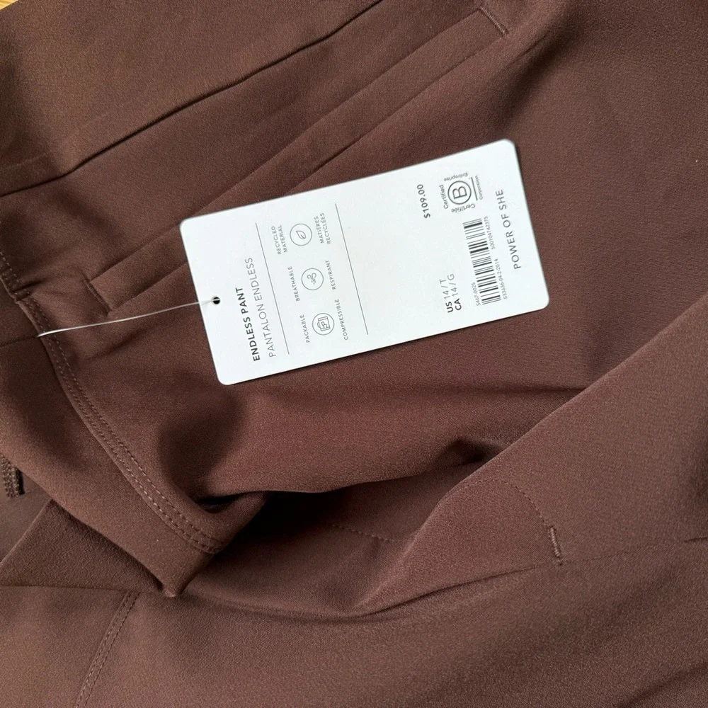 Athleta Endless Pants in color “Woodland” brown - Picture 5 of 5